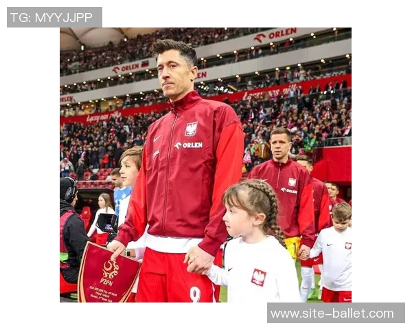 重返波兰国家队的格罗西茨基与莱万关系改善分享心路历程